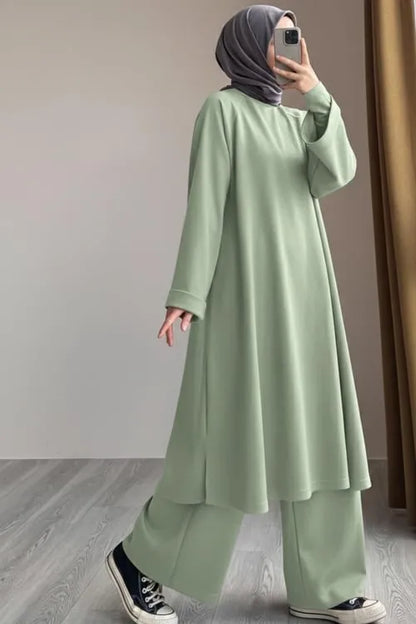 طقم محتشم بقميص طويل بتصميم حديث