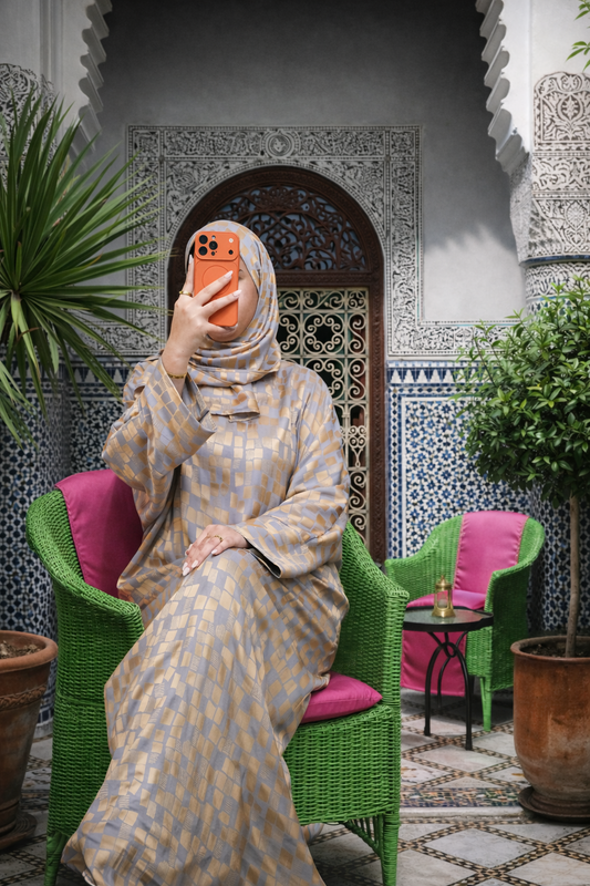عباية رمضانية بالفولار – تصميم محتشم وراقي