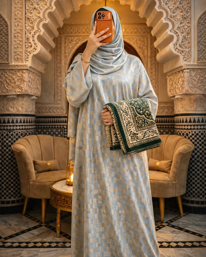 B عباية رمضانية بالفولار – أناقة تليق بأجواء الشهر الفضيل
